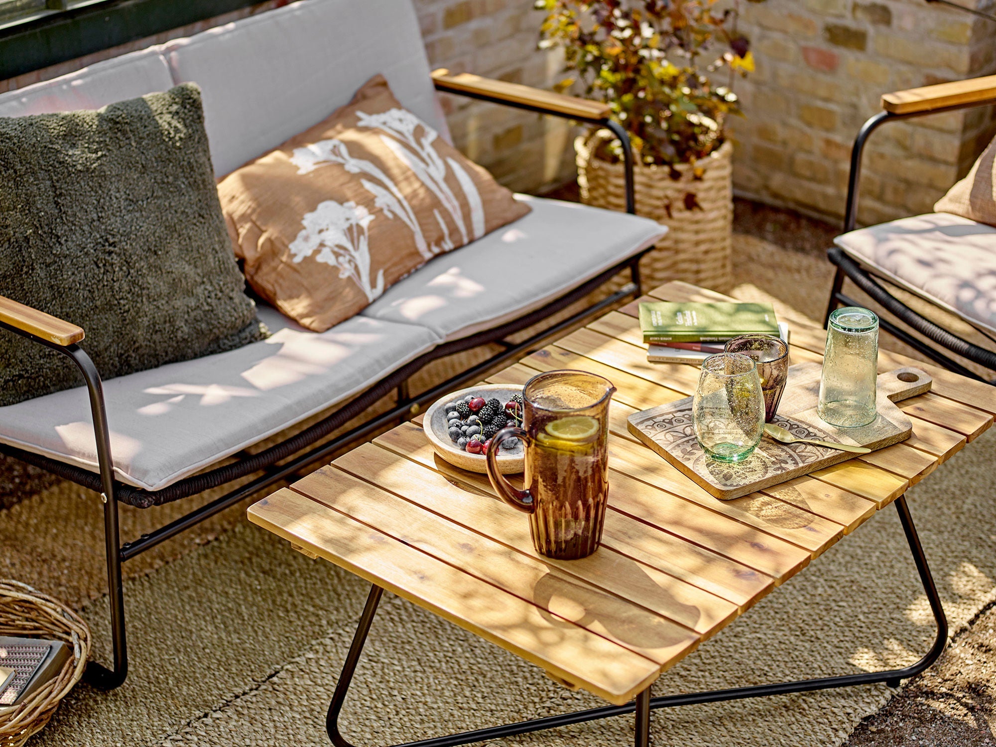 Bloomingville Hampton Coffee Table, Brown, Acacia