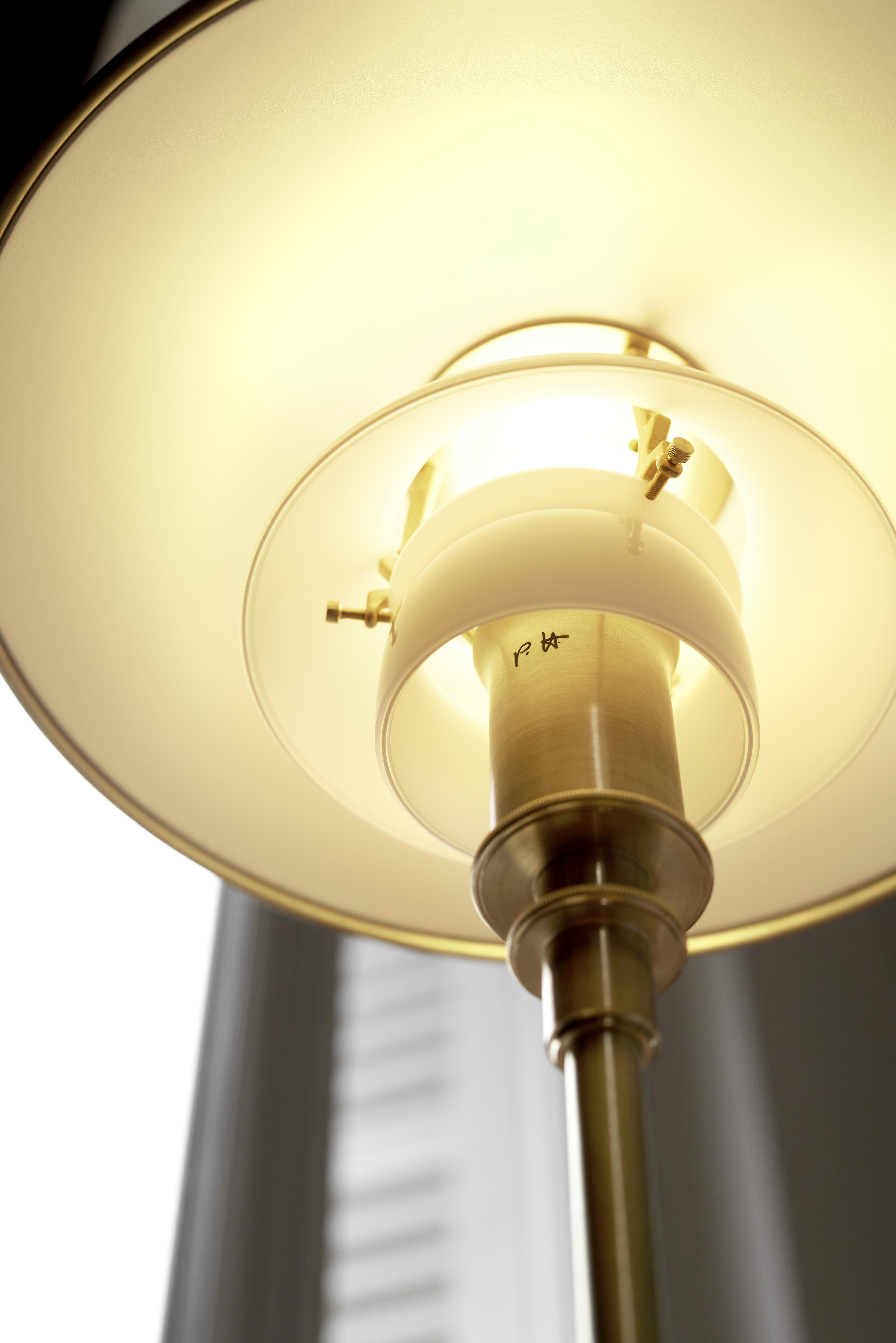 Louis Poulsen Ph 3/2 Table Lamp Limited Edition, Brass/Opal