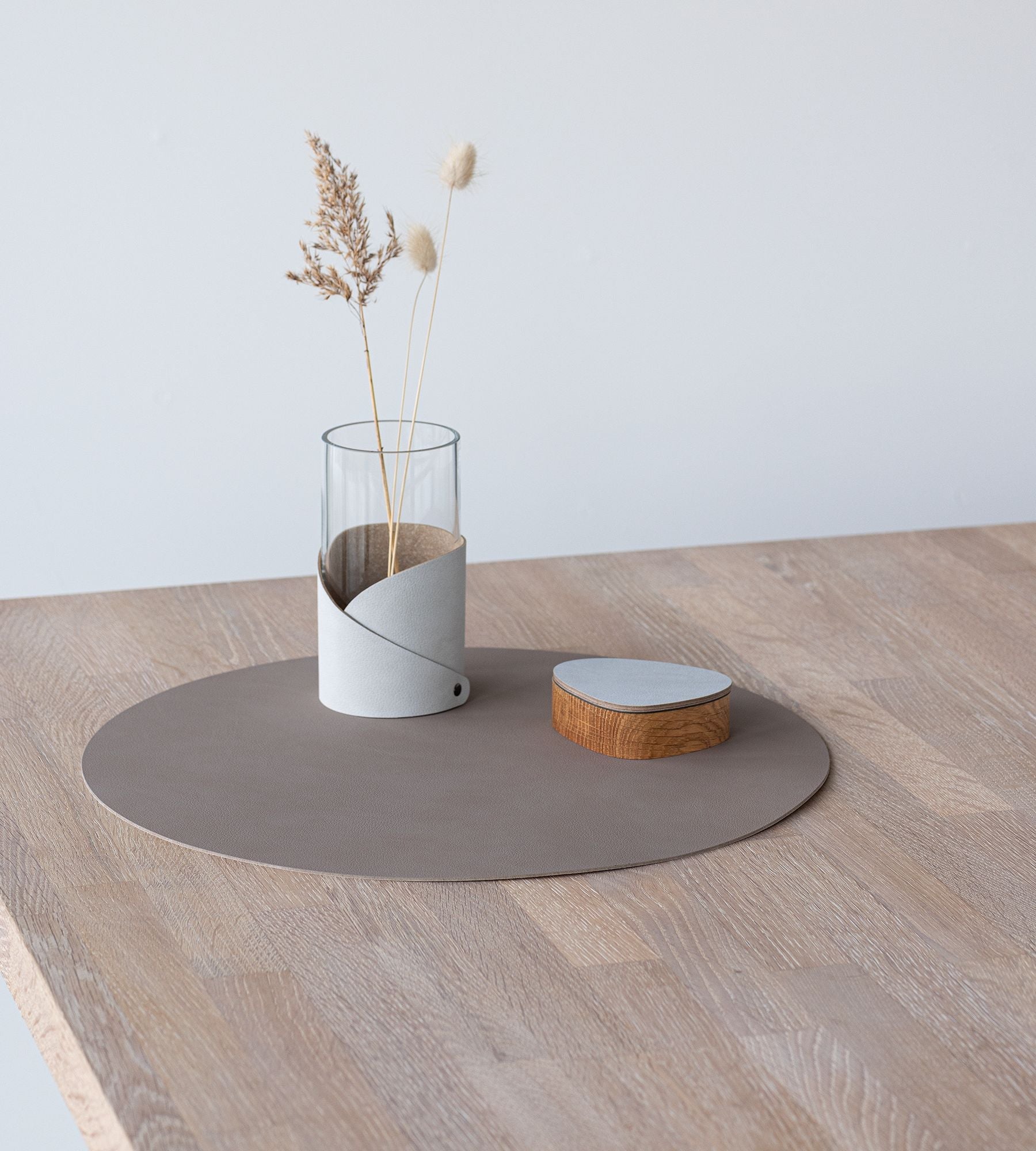 Lind Dna Table Mat Circle Xl, Clay Brown