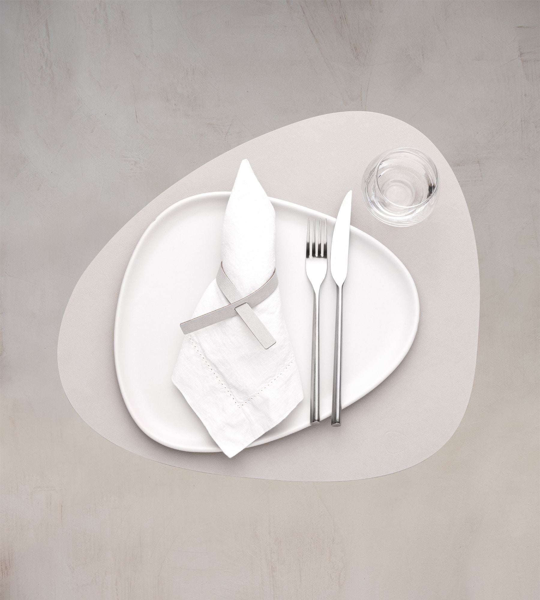 Lind Dna Table Mat Curve L, Oyster White