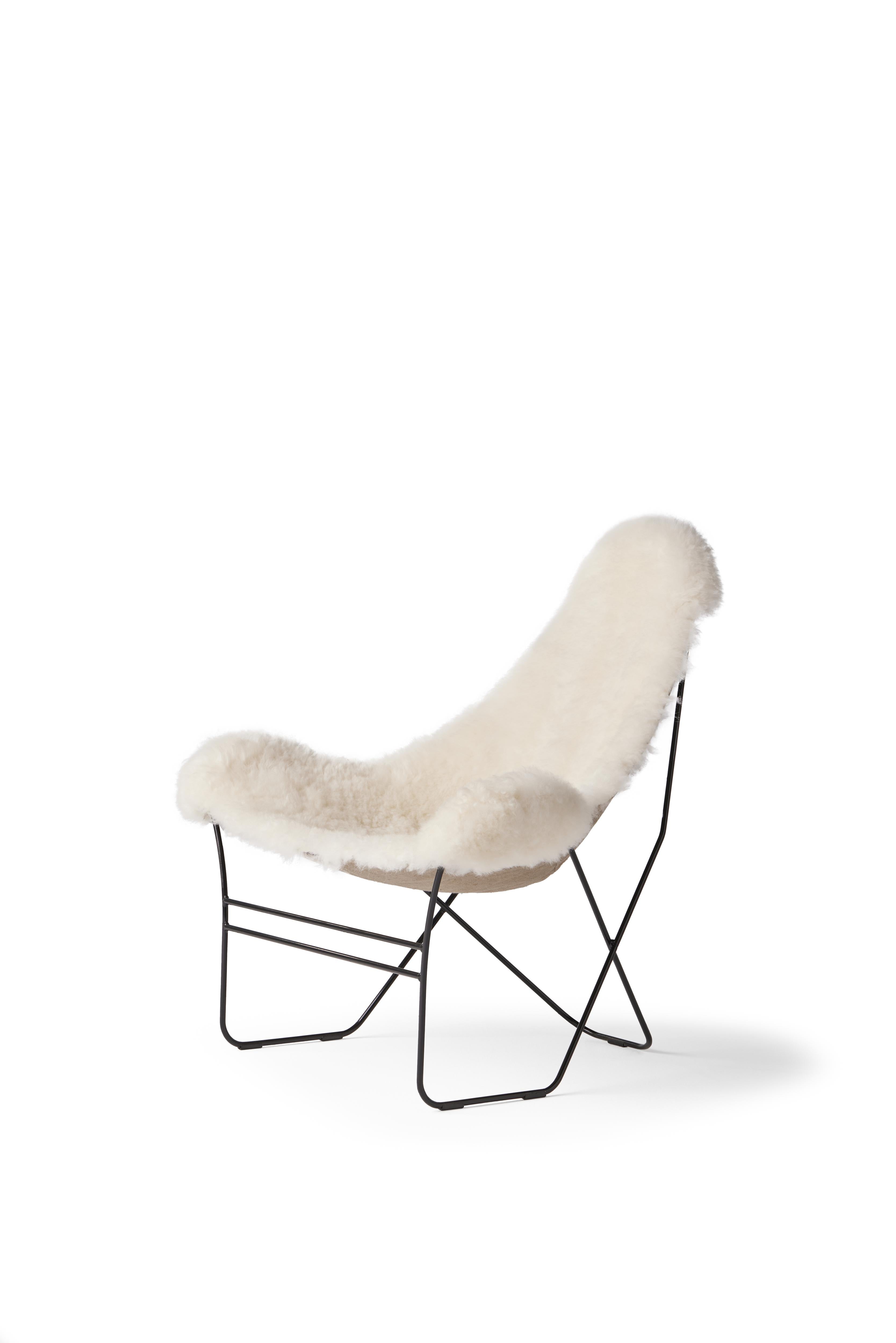 Cuero Valhalla Armchair, Black/Shorn White