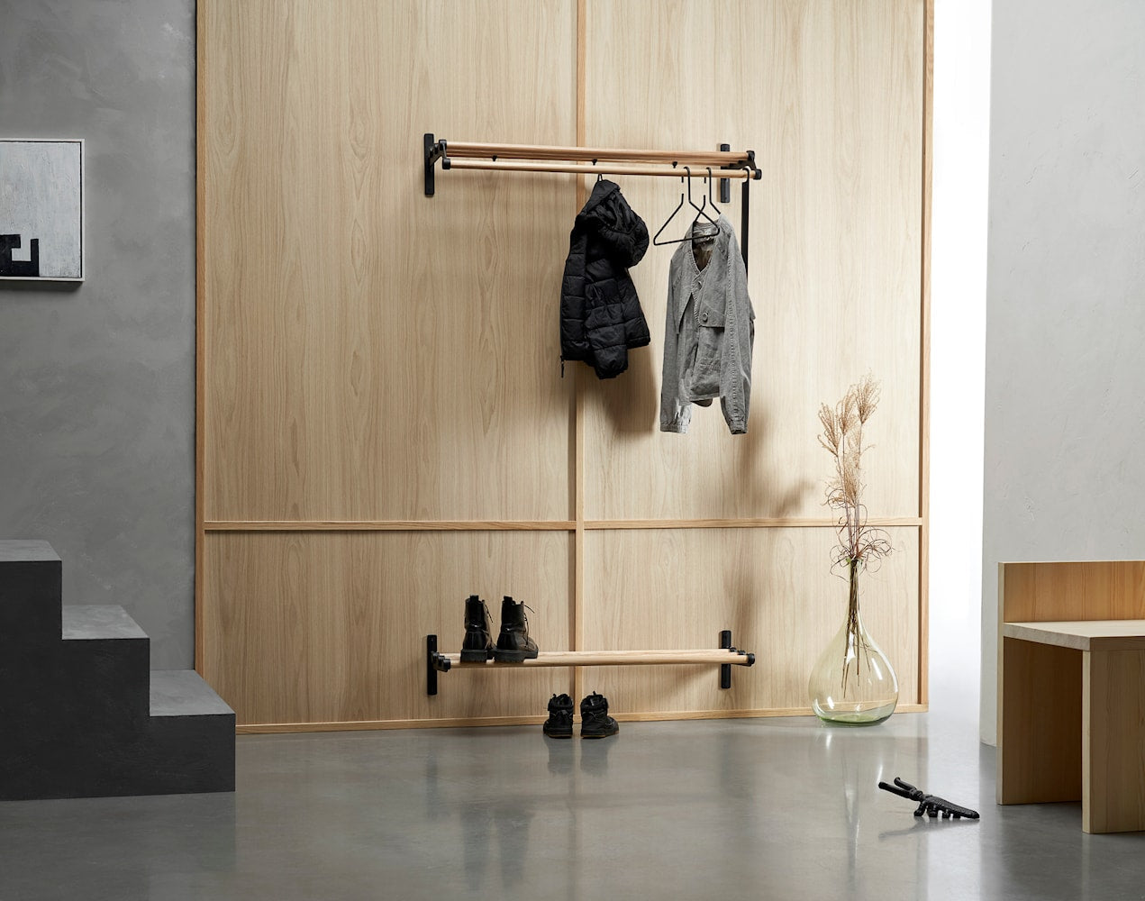 Essem Design Nostalgi 291 Hat Shelf Oak/Aluminium, Black Stained/White