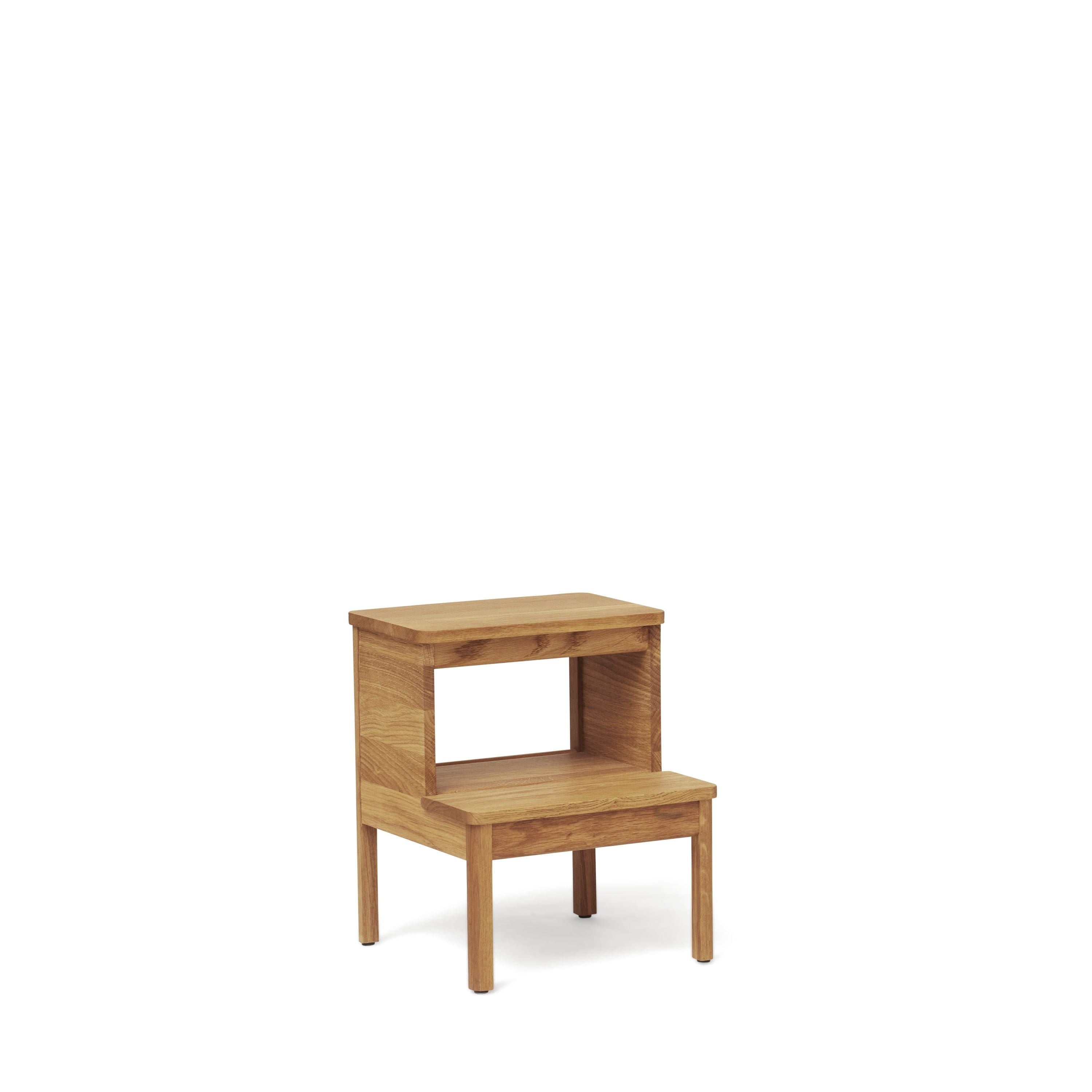 Form & Refine A Line Stepstool. Oak