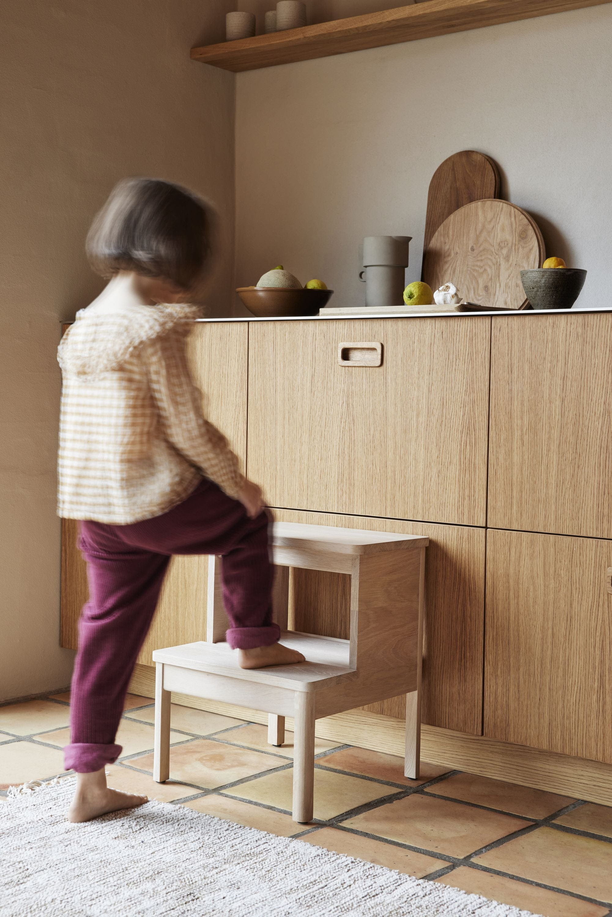 Form & Refine A Line Stepstool. Oak