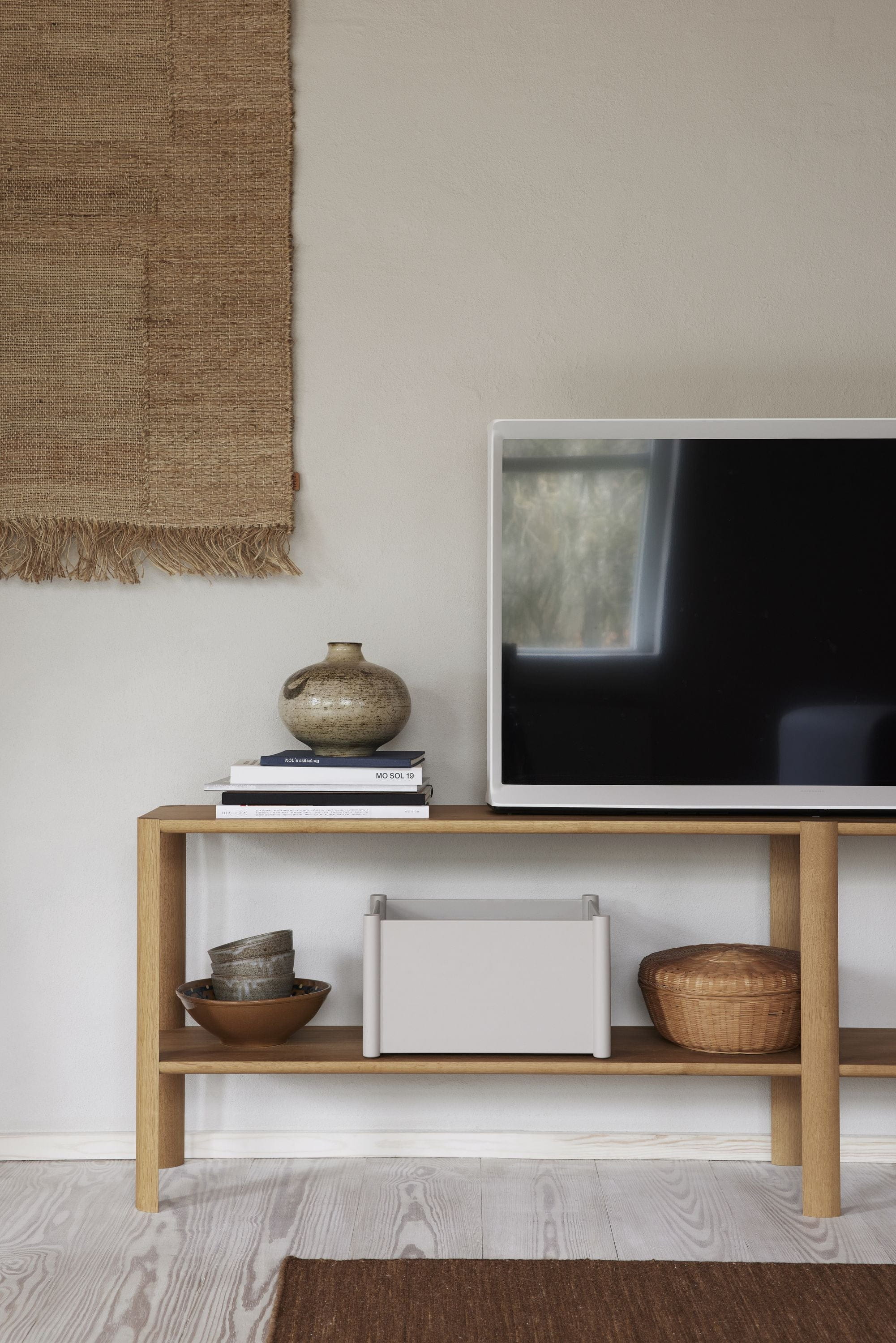 Form & Refine Leaf Shelf 1x3. White Oil Oak