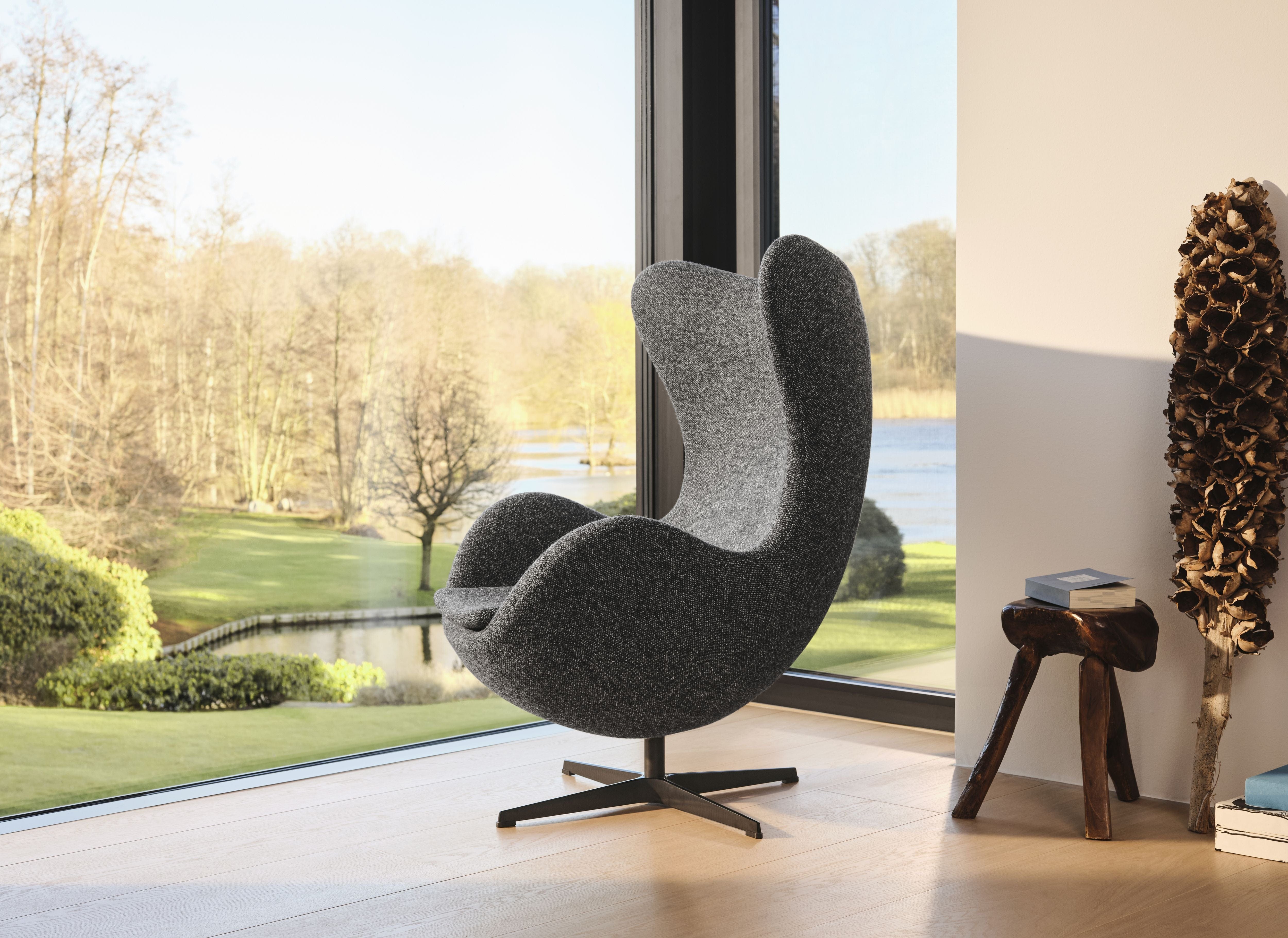 Fritz Hansen The Egg Lounge Chair, Vanir Granite Brown Fabric Anniversary Collection