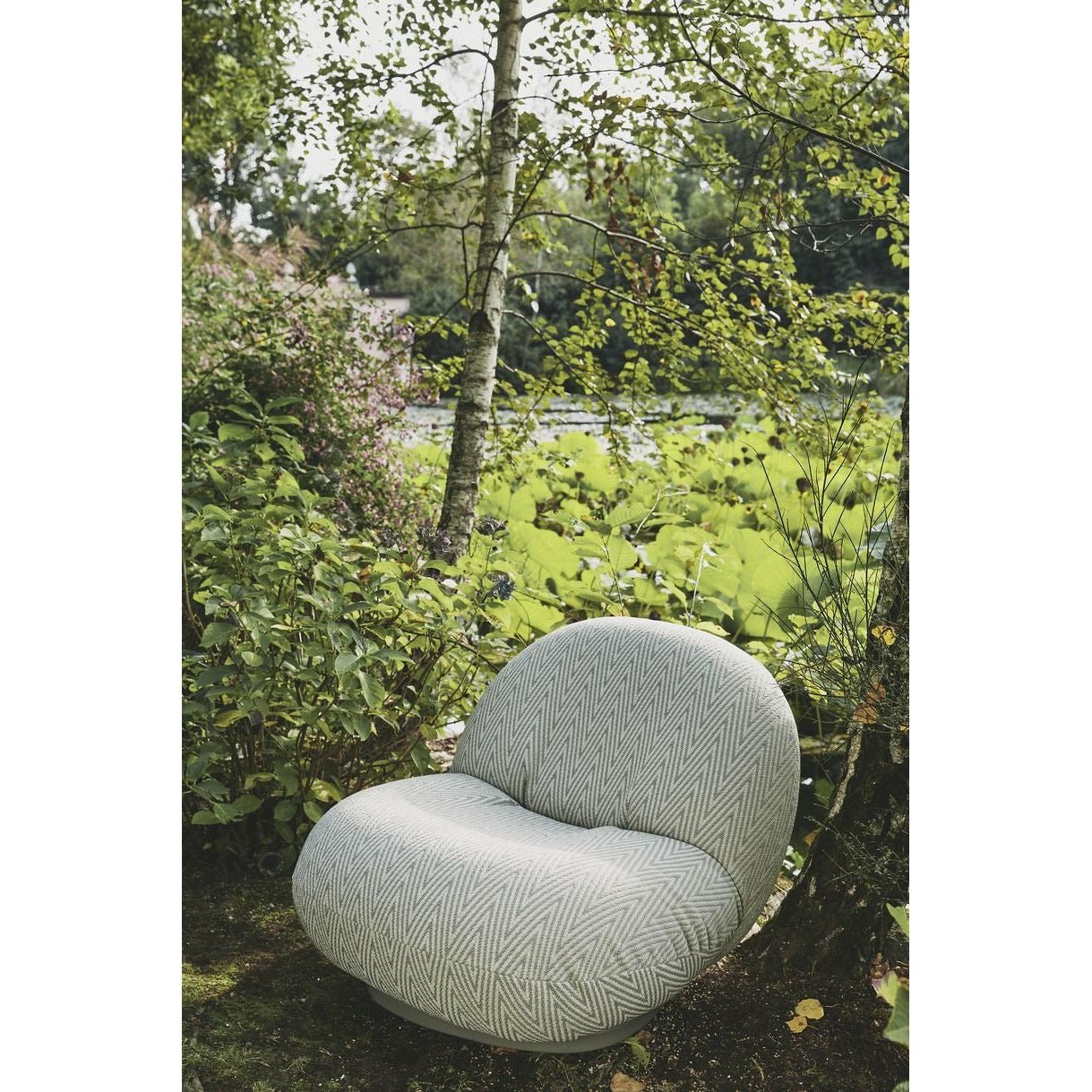 Gubi Pacha Outdoor Lounge Chair Rotatable Upholstered, Chevron Fr022