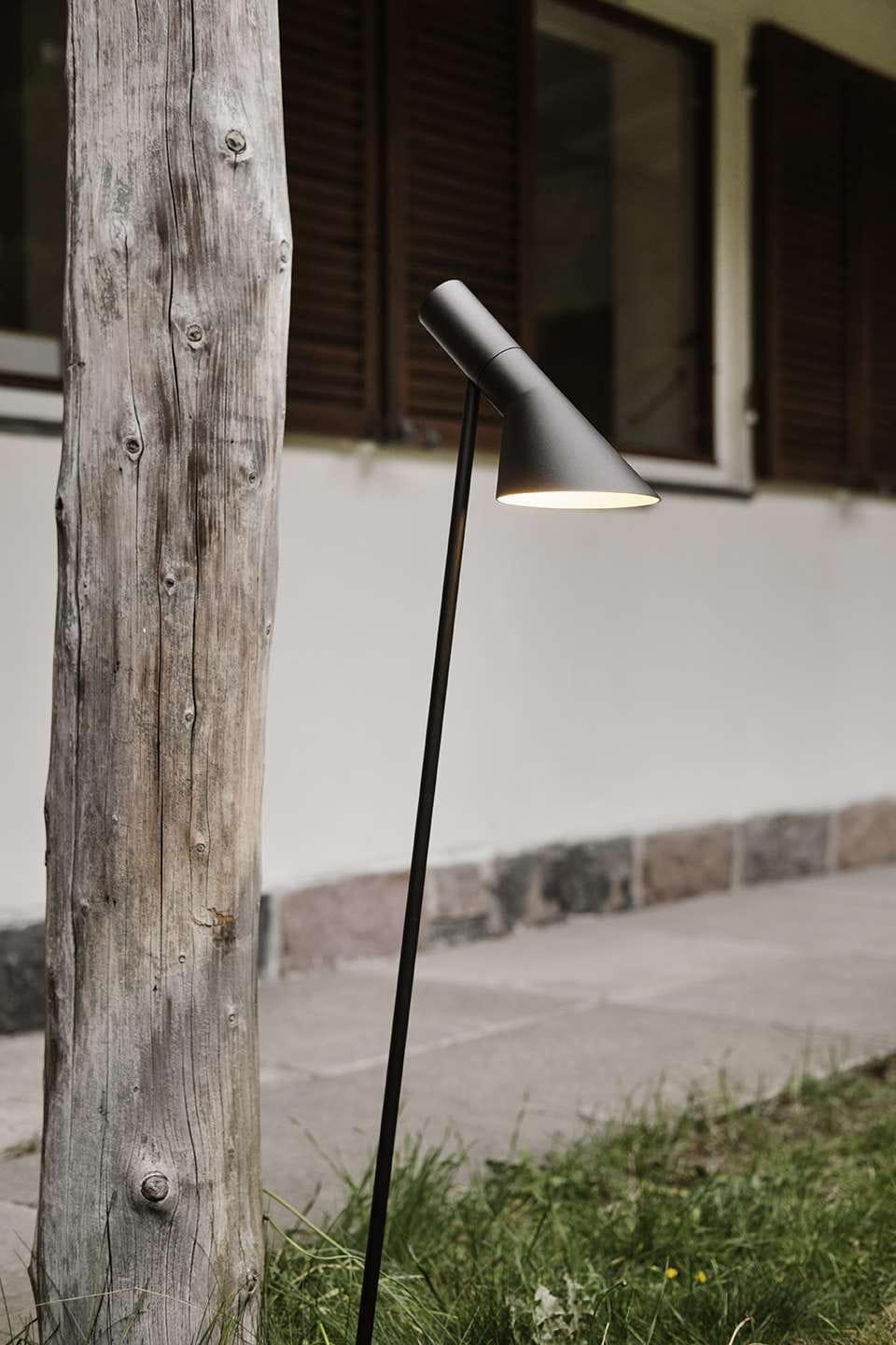 Louis Poulsen Aj Garden Long Bollard Black Led 3000 K 6.5 W, Base Without Adaptor