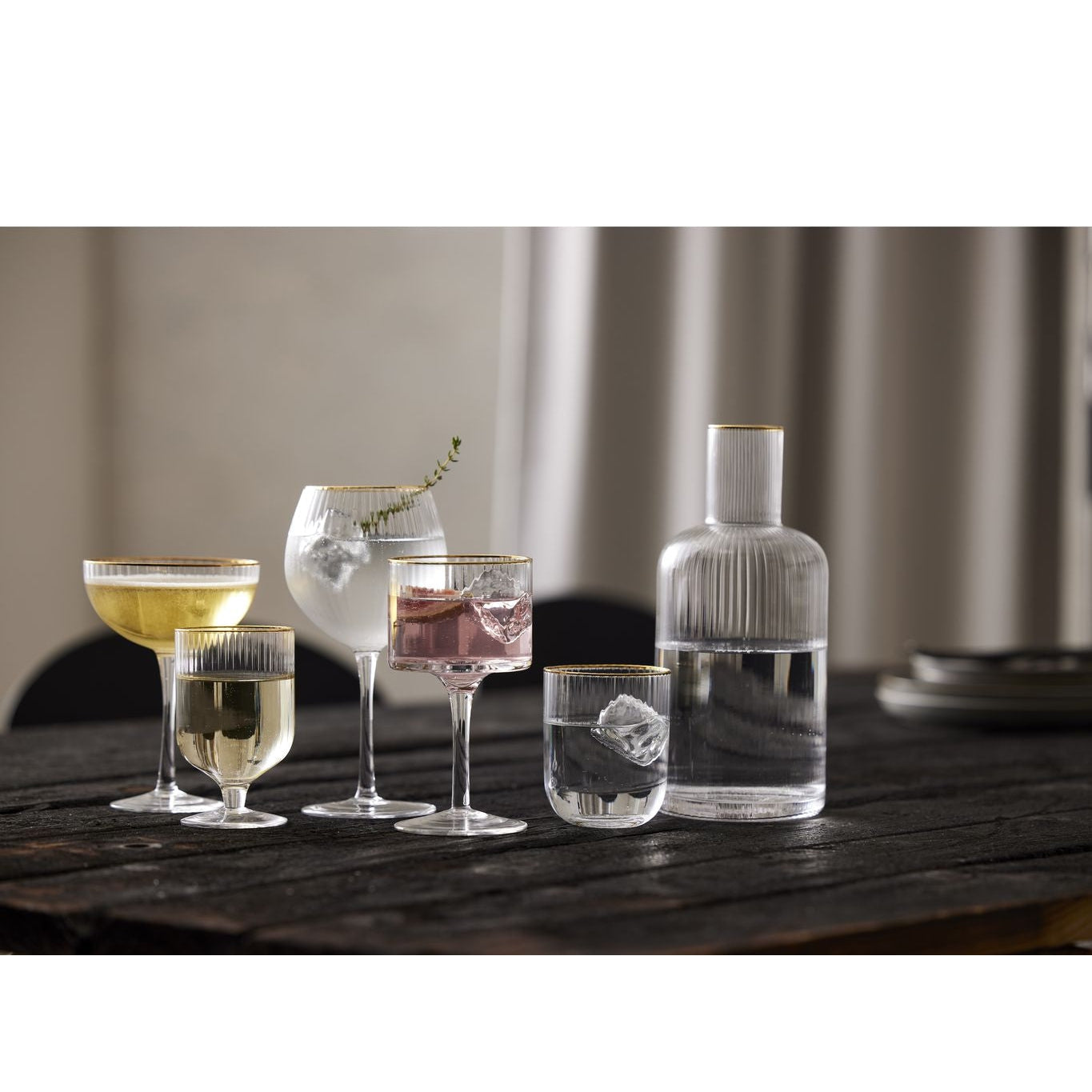 Lyngby Glas Palermo Gold Wine Glass 30 Cl, 4 Pcs.