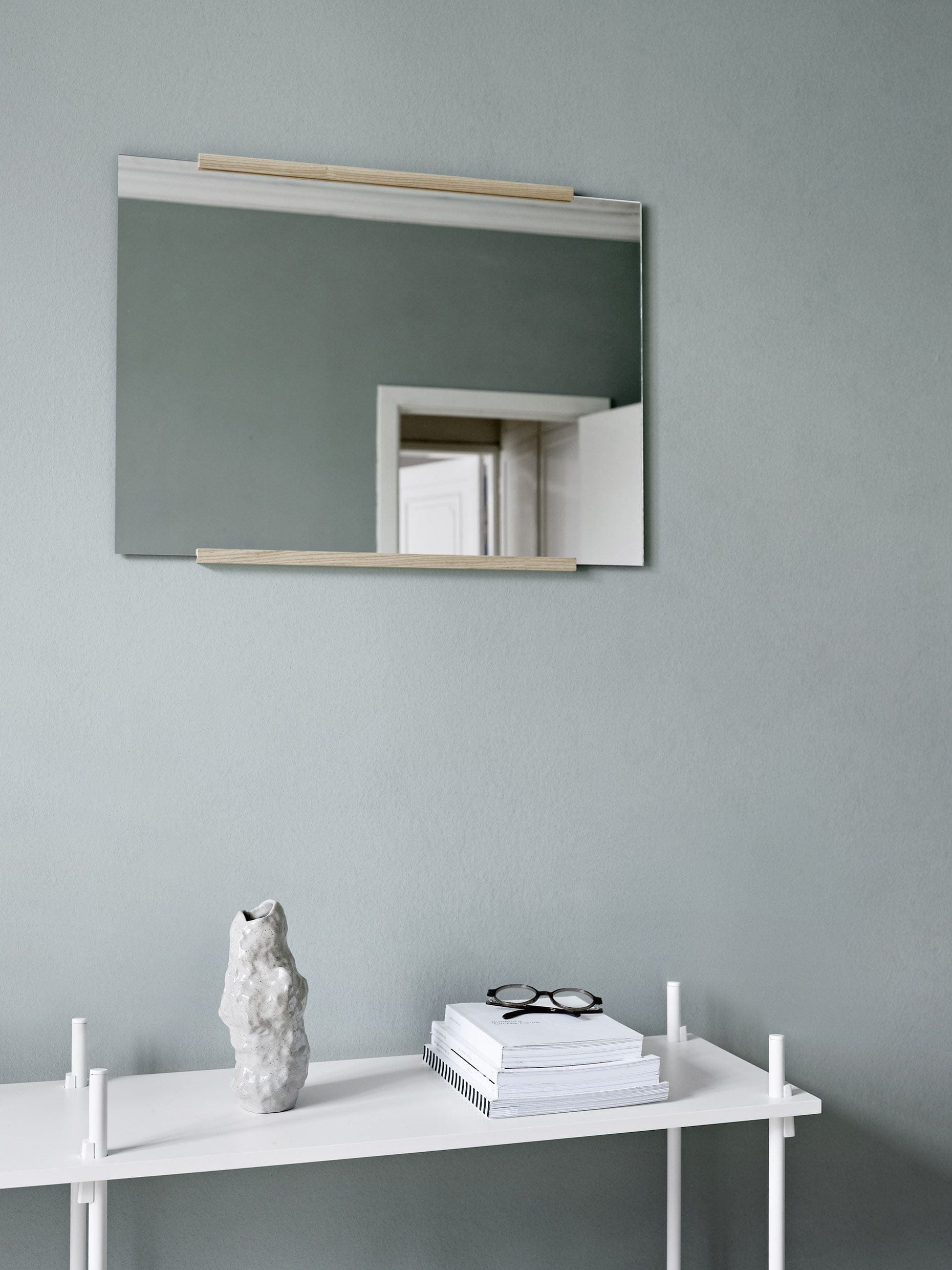 Moebe Rectangular Wall Mirror 71,9x50 Cm, Ash