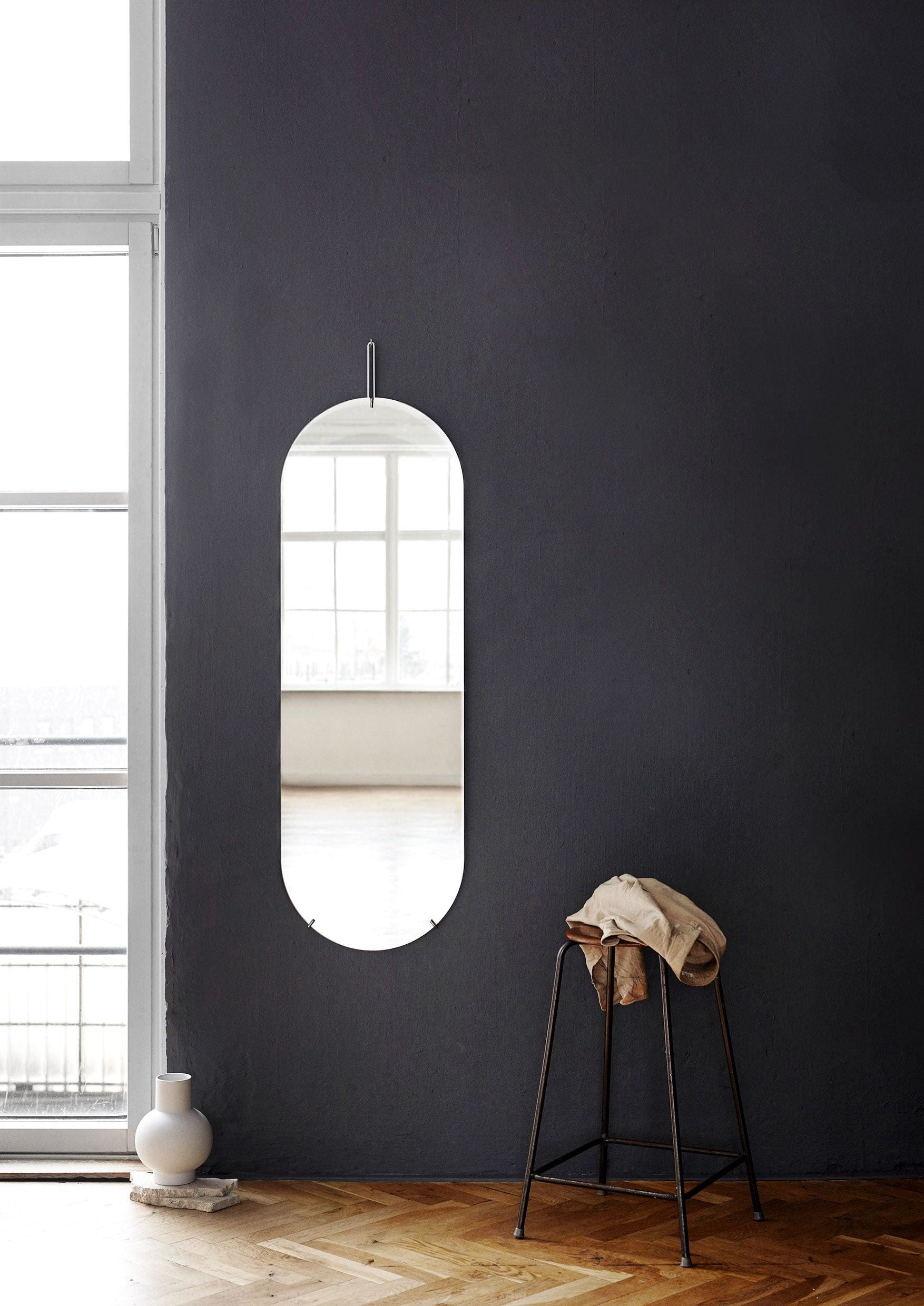 Moebe Wall Mirror 133 Cm, Chrome