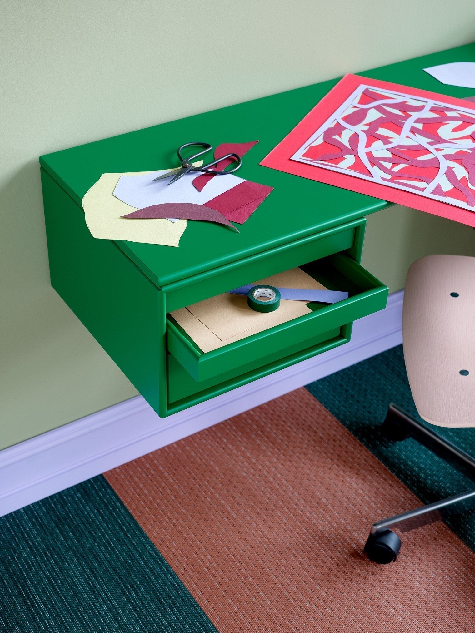 Montana Workshop Work Desk, Oregano Green