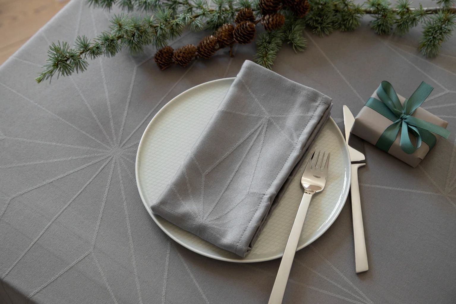 Novoform Design Stars Tablecloth 220 Cm, Winter Grey