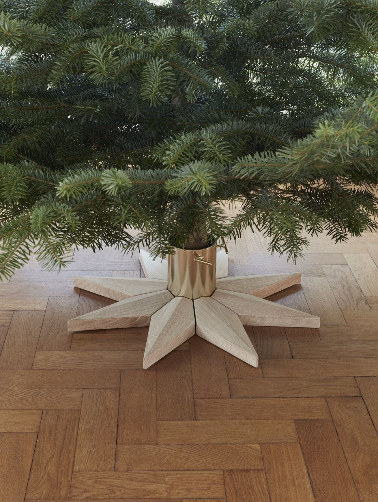 Skagerak Stella Christmas Tree Stand