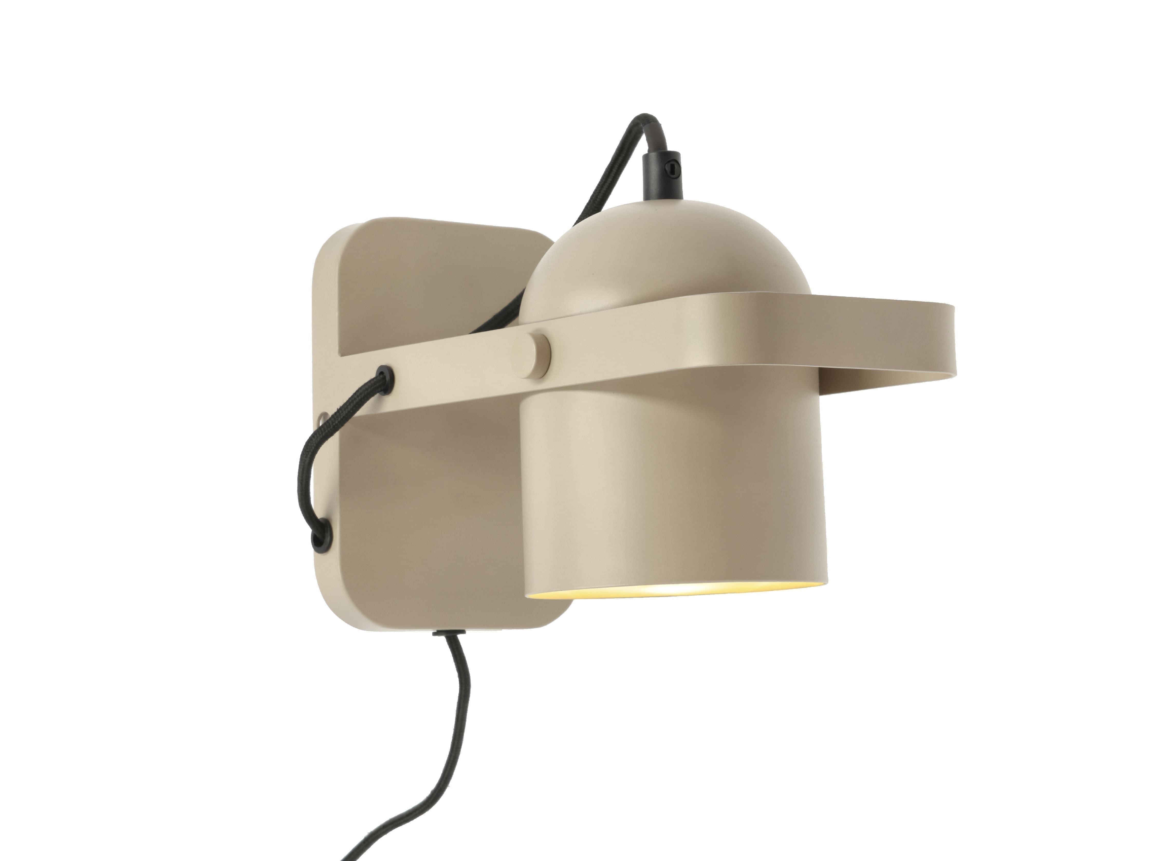 Villa Collection Nesvik Wall Lamp, Sand