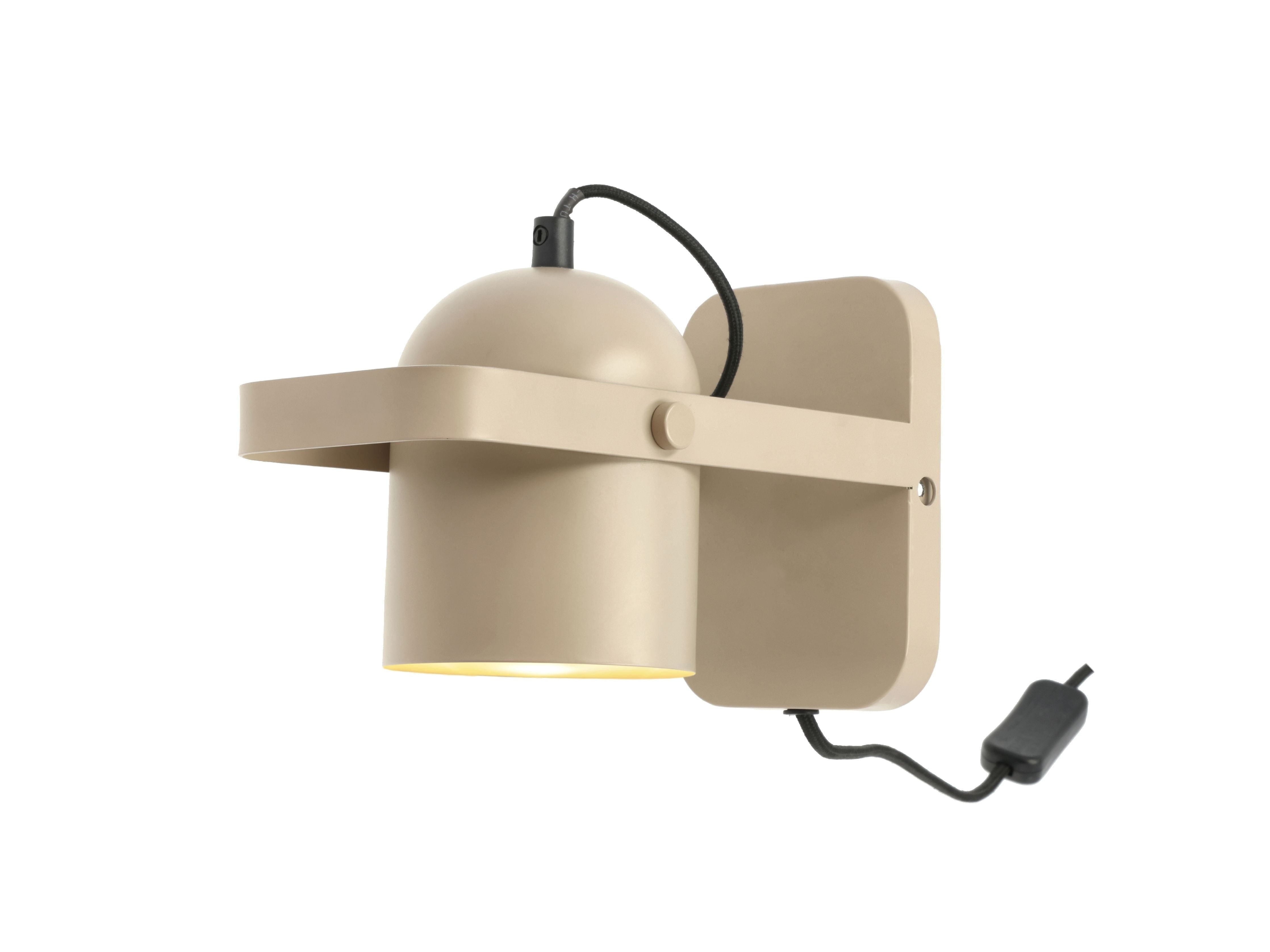 Villa Collection Nesvik Wall Lamp, Sand