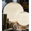  Modèle 375 Lampe à table moyenne avec abat-jour en papier