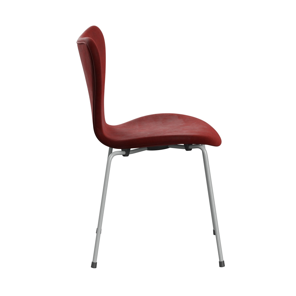 Fritz Hansen 3107 Chair Full Upholstery, Nine Grey/Belfast Velvet Autumn Red