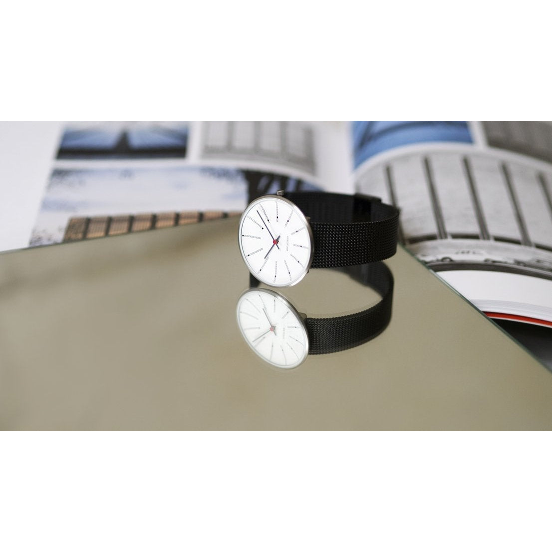 Arne Jacobsen Roman Armbanduhr Rot, Ø40-Armbanduhren-Arne Jacobsen Watches-5712799003401-3953302ro-ARN - EXPIRED-inwohn