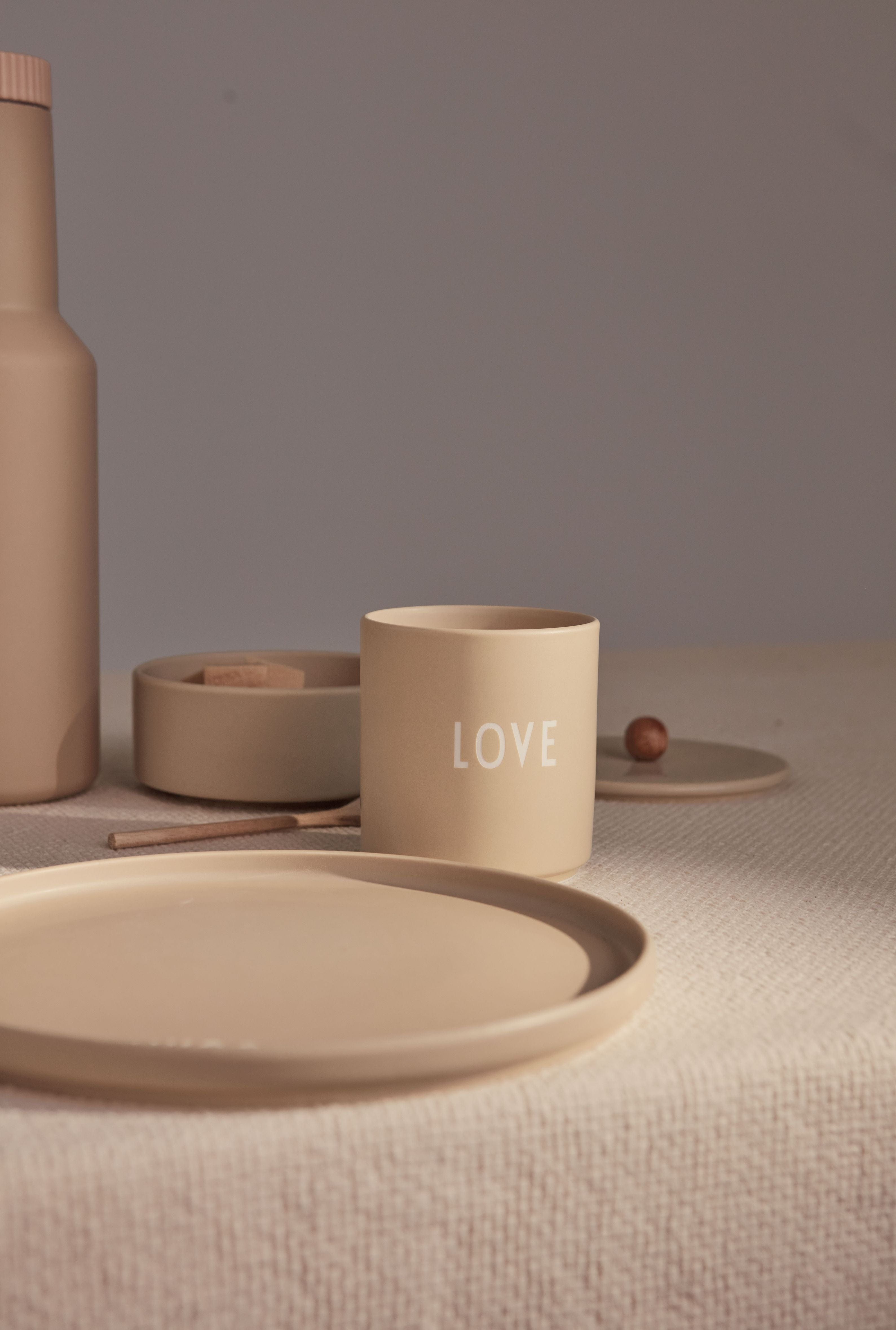 Design Letter's Favorite Mug Love, Beige