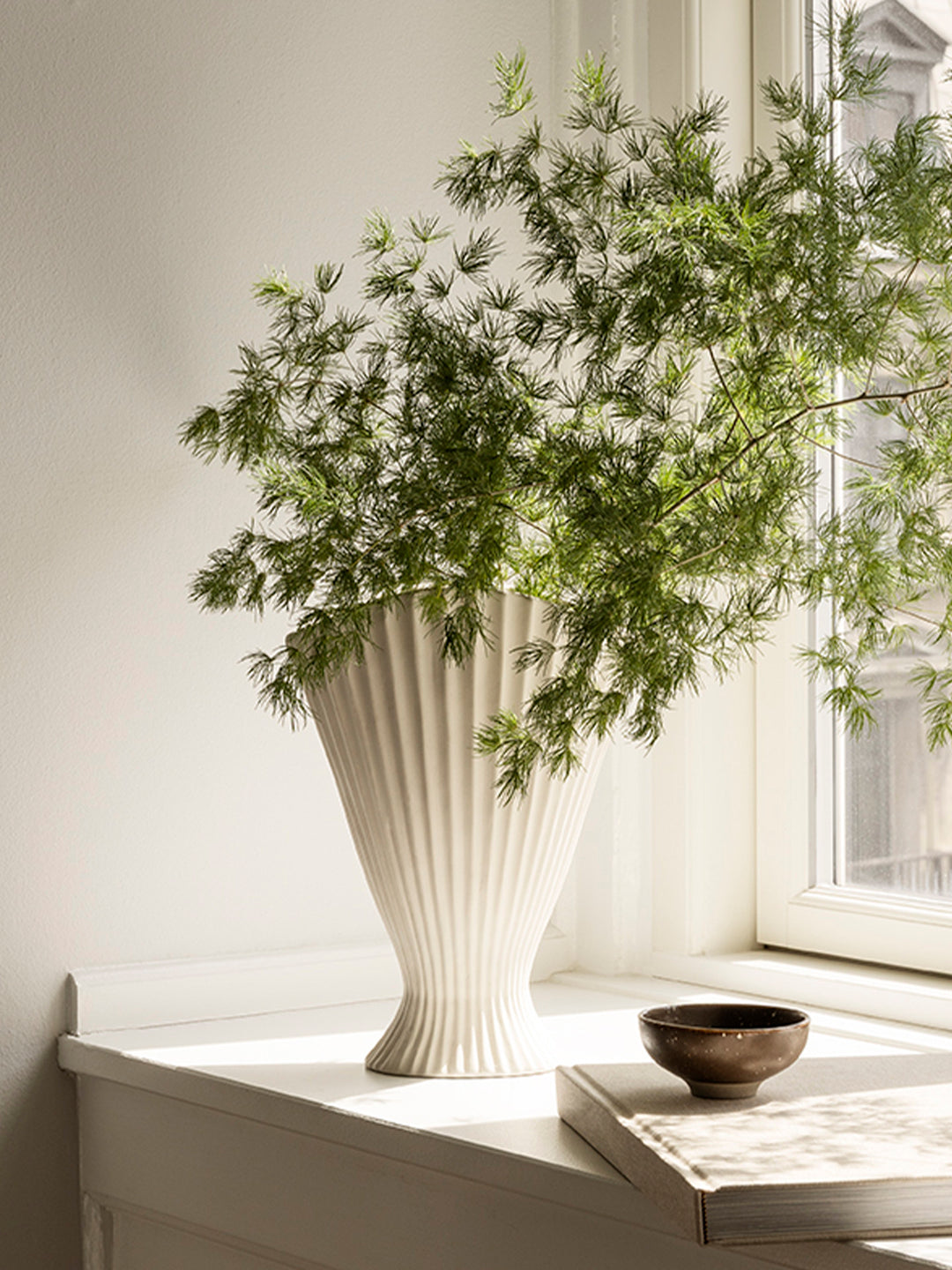 Ferm Living Fountain Vase, Off White