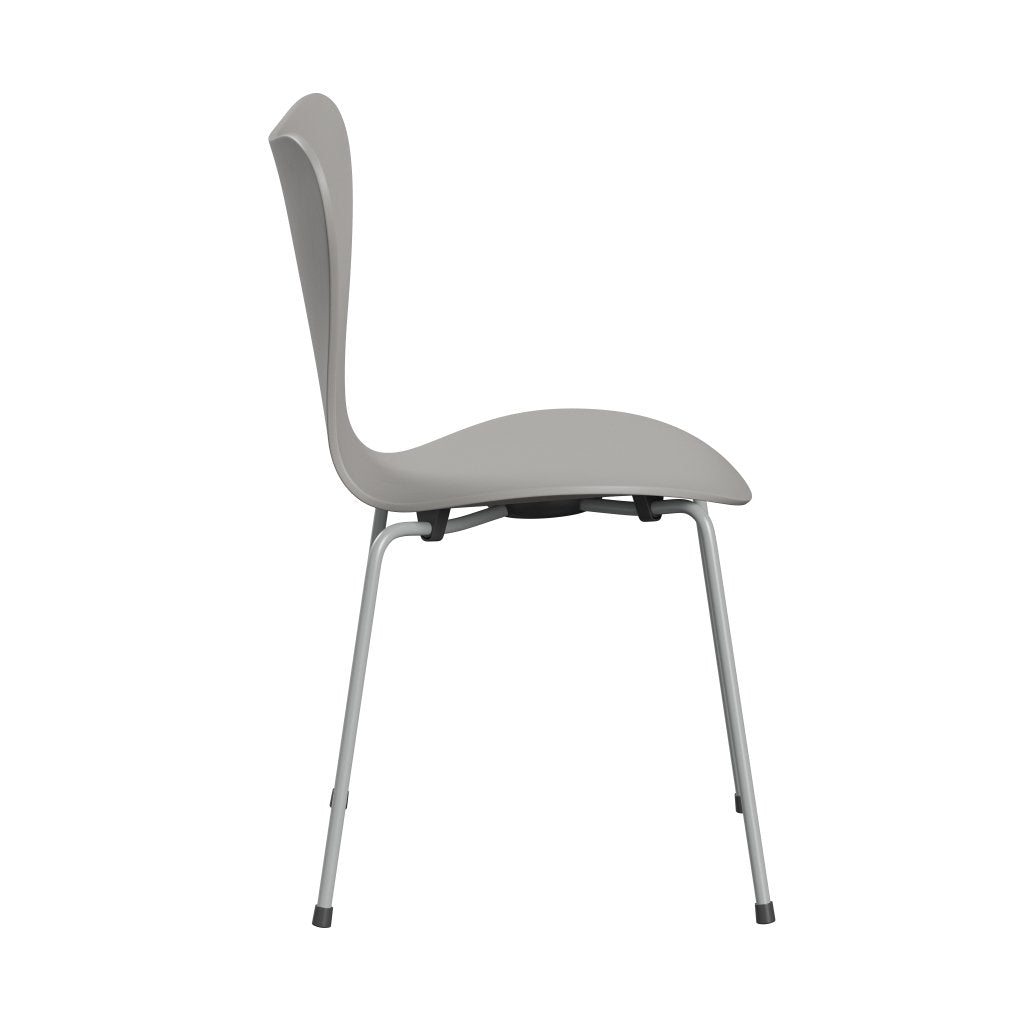 Fritz Hansen 3107 Chair Unupholstered, Nine Grey/Dyed Ash Nine Grey