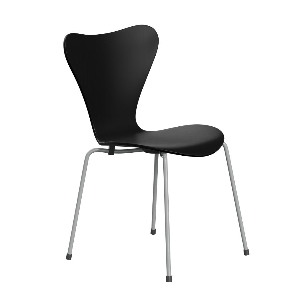 Fritz Hansen 3107 Chair Unupholstered, Nine Grey/Dyed Ash Black