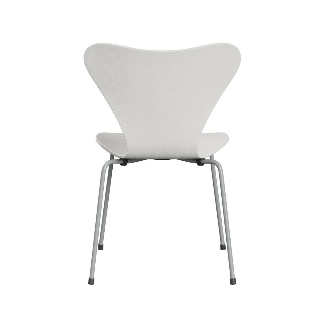 Fritz Hansen 3107 Chair Unupholstered, Nine Grey/Dyed Ash White