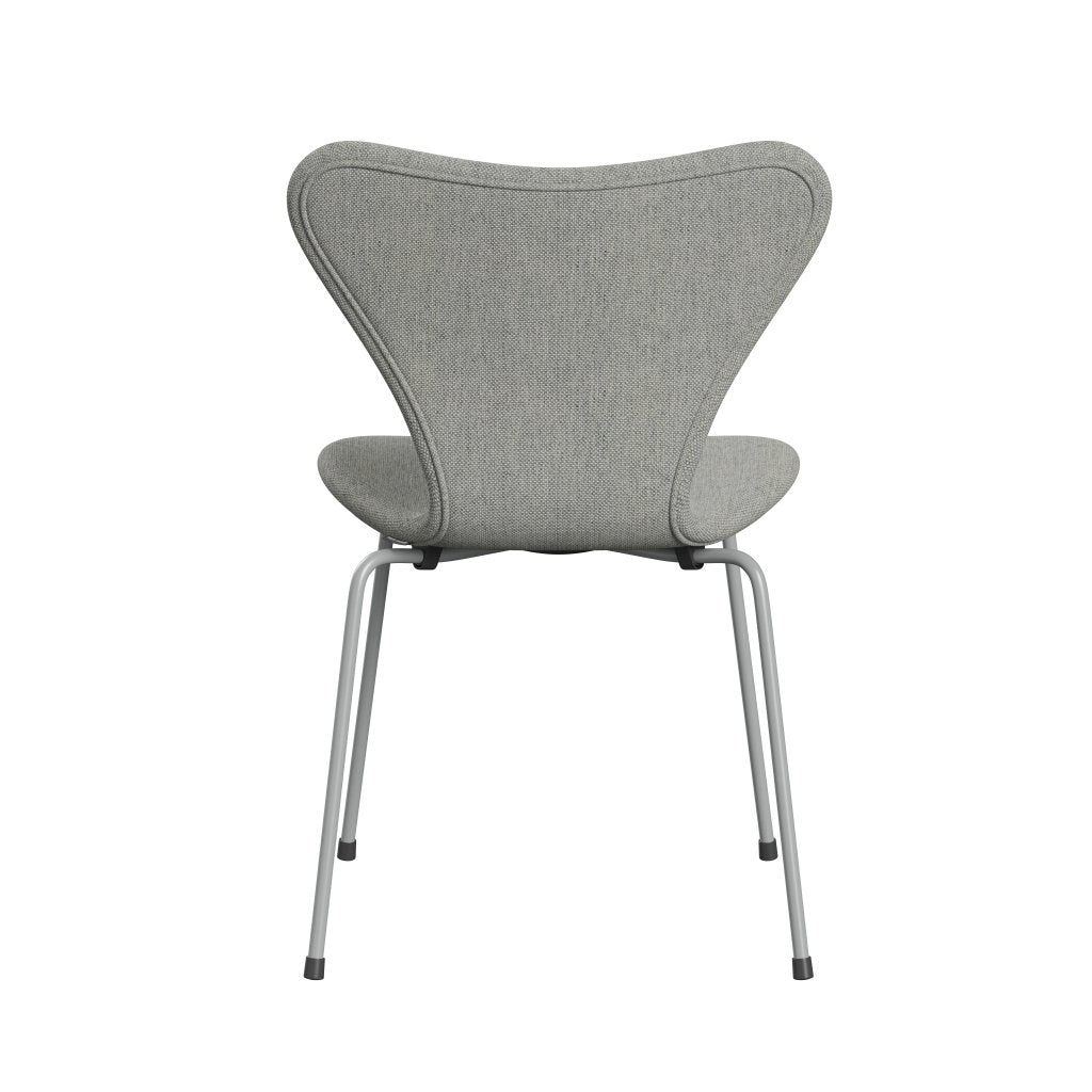 Fritz Hansen 3107 Chair Full Upholstery, Nine Grey/Hallingdal White/Grey