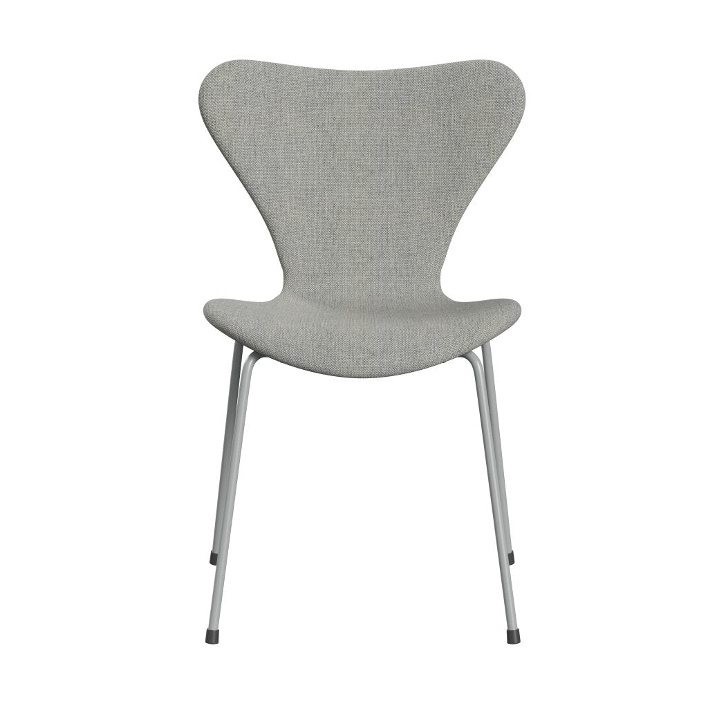 Fritz Hansen 3107 Chair Full Upholstery, Nine Grey/Hallingdal White/Grey