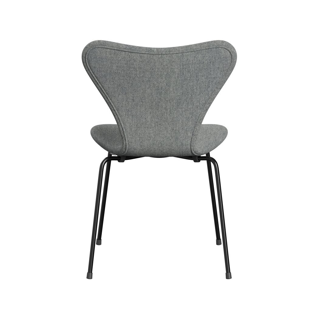 Fritz Hansen 3107 Chair Full Upholstery, Black/Hallingdal White Grey