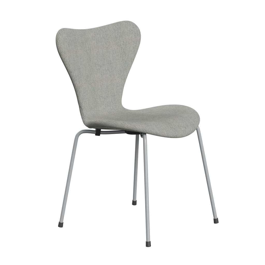 Fritz Hansen 3107 Chair Full Upholstery, Silver Grey/Hallingdal White/Grey