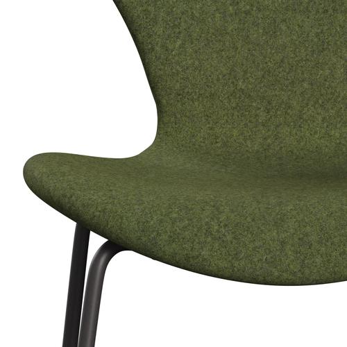 Fritz Hansen 3107 Chair Full Upholstery, Warm Graphite/Divina Md Wintergreen