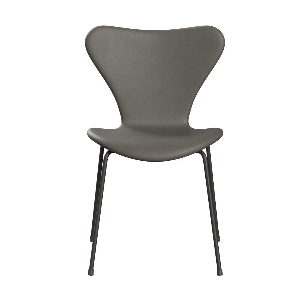 Fritz Hansen 3107 Chair Full Upholstery, Warm Graphite/Essential Lava