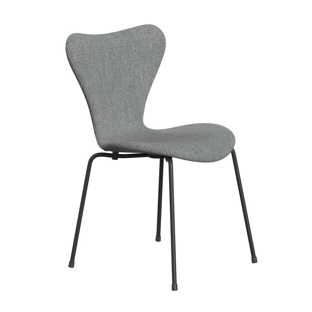 Fritz Hansen 3107 Chair Full Upholstery, Warm Graphite/Hallingdal White Grey