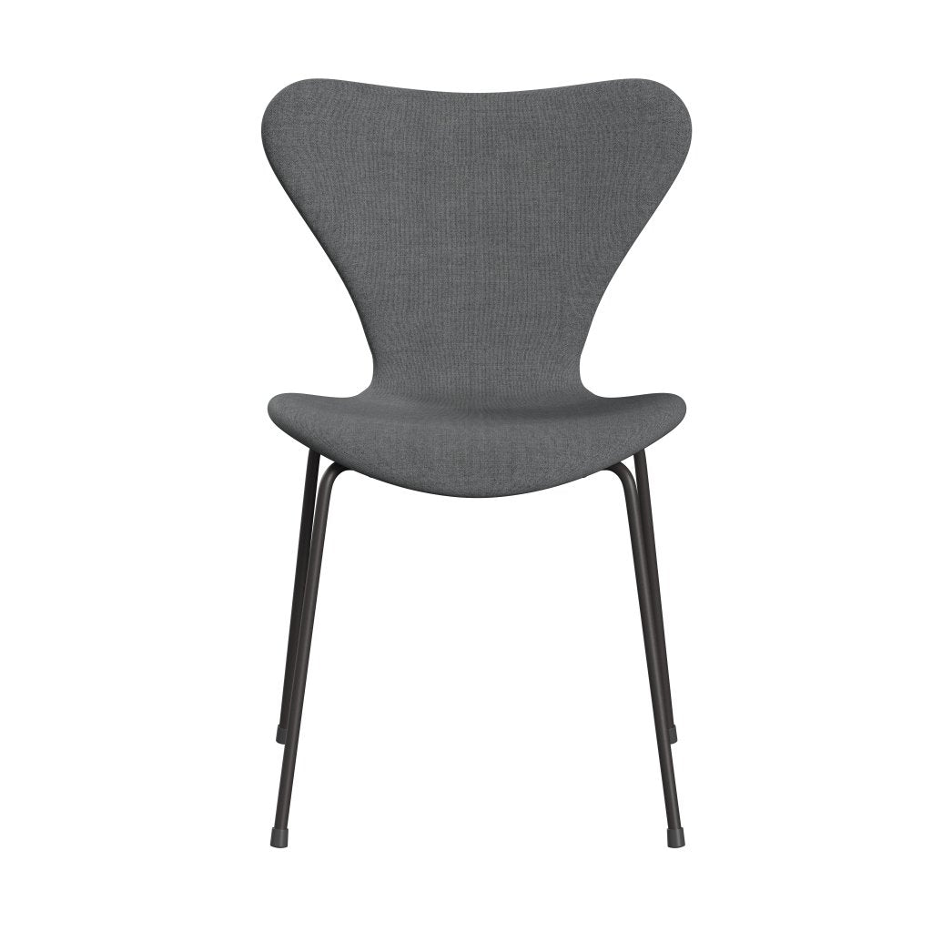 Fritz Hansen 3107 Chair Full Upholstery, Warm Graphite/Remix Grey (Rem143)