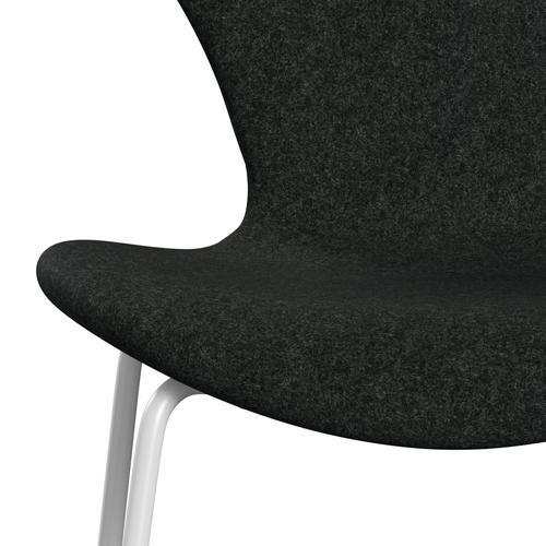 Fritz Hansen 3107 Chair Full Upholstery, White/Divina Melange Salt & Pepper