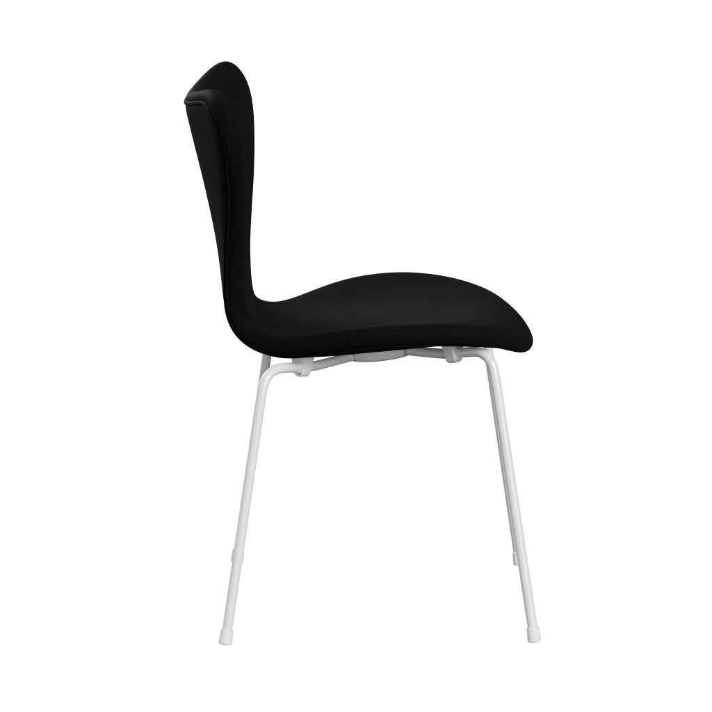 Fritz Hansen 3107 Chair Full Upholstery, White/Fame Black