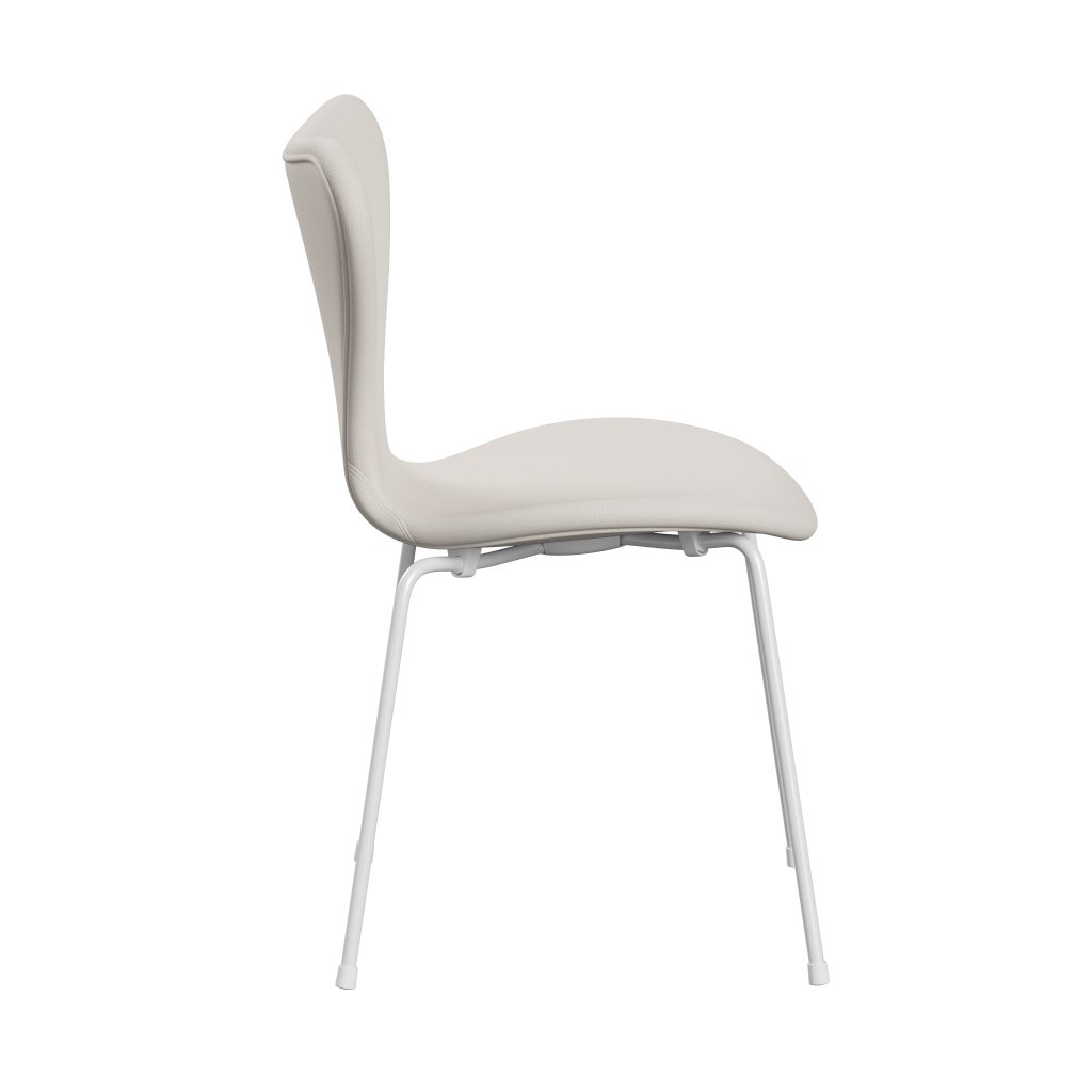 Fritz Hansen 3107 Chair Full Upholstery, White/Fame White