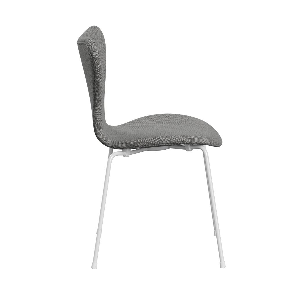 Fritz Hansen 3107 Chair Full Upholstery, White/Re Wool Wool White/Natural