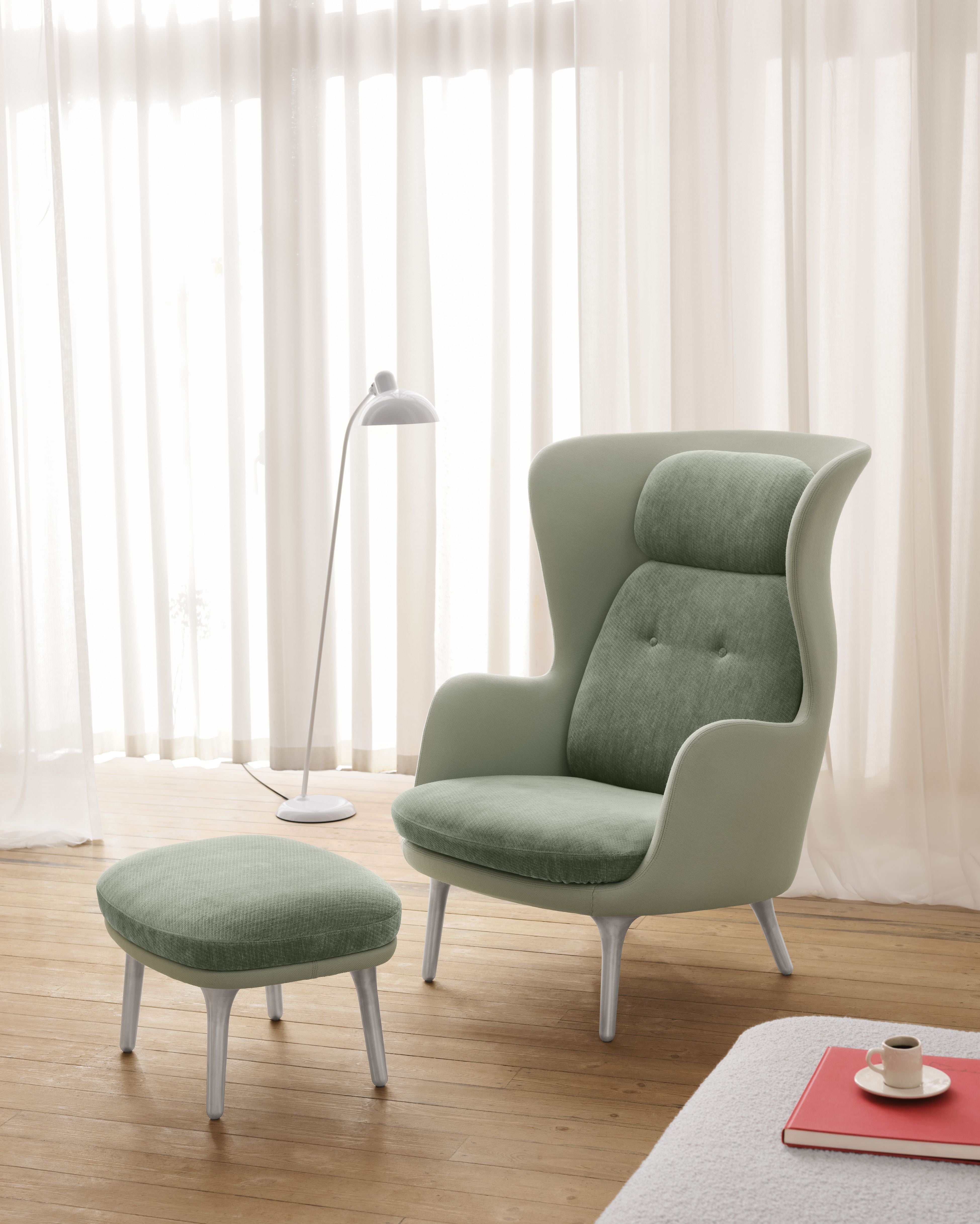 Fritz Hansen Jh11 Ro Footstoll Aluminium, Mint Green