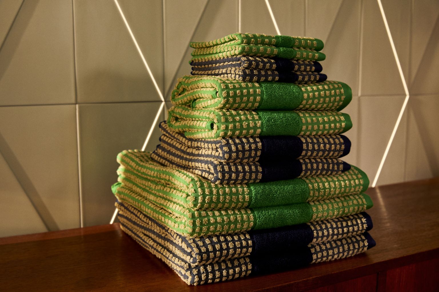 Juna Check Towel 50 X100 Cm, Green/Beige