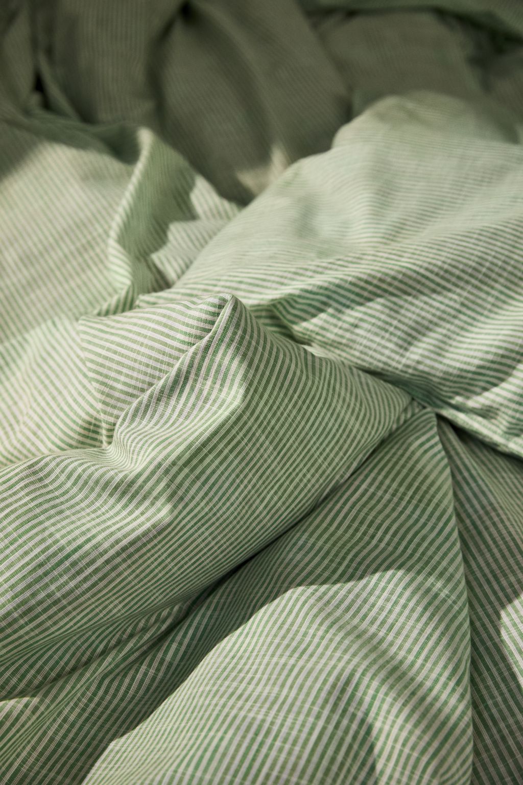 Juna Monochrome Lines Bed Linen 140 X220 Cm, Green/White