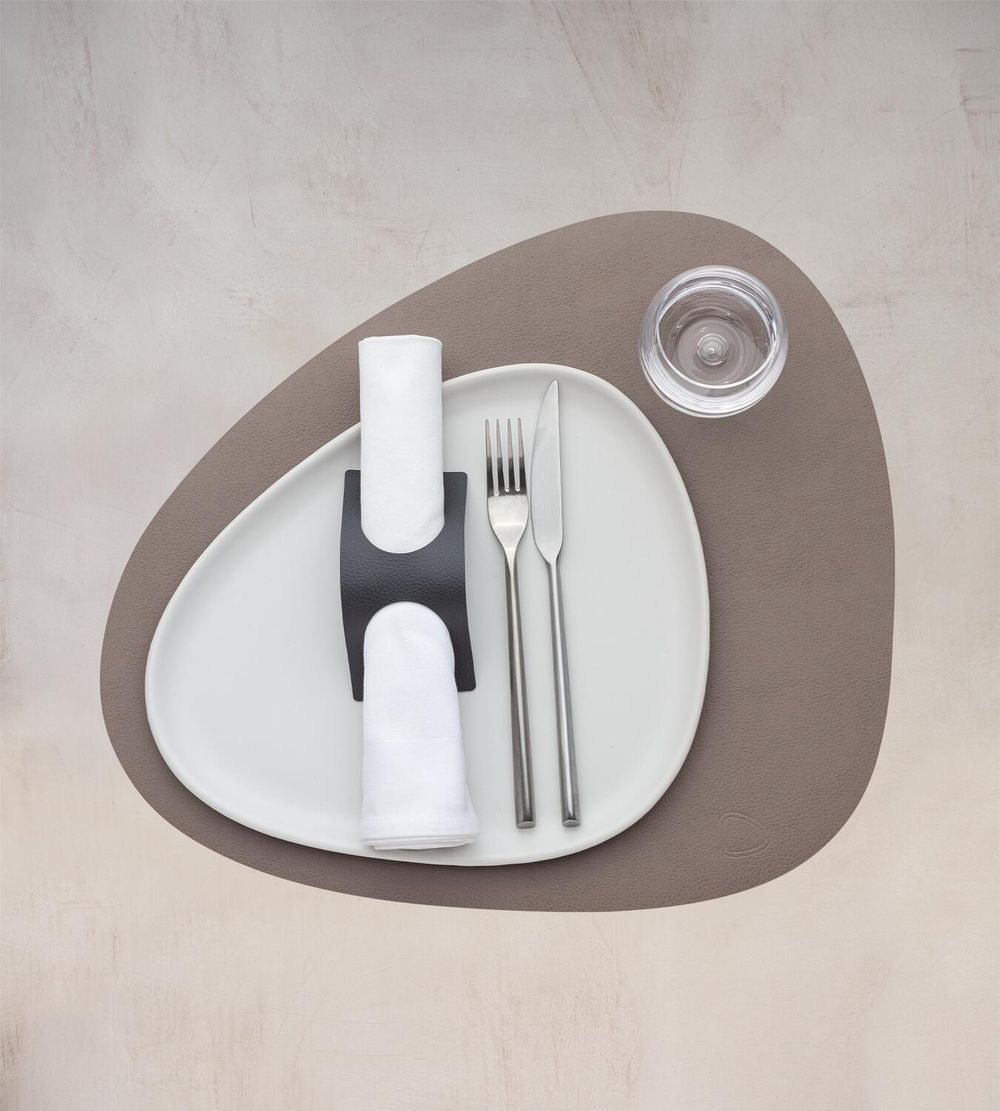 Lind Dna Curve Placemat Serene Leather L, Grey