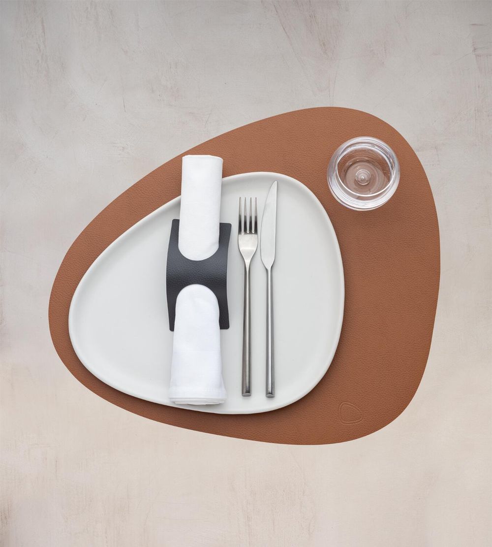 Lind Dna Curve Placemat Serene Leather L, Natural