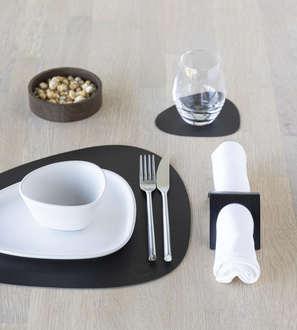 Lind Dna Curve Placemat Serene Leather M, Black