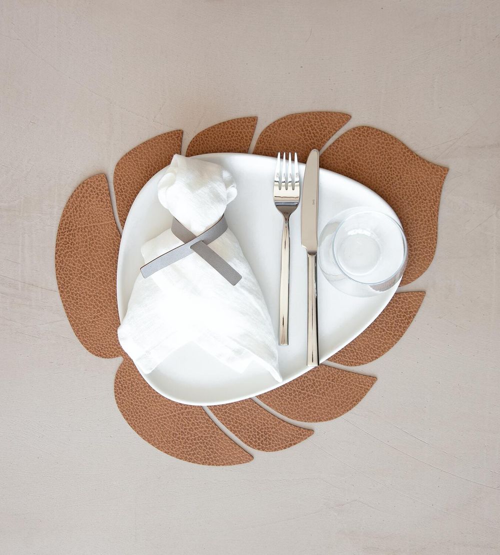 Lind Dna Leaf Placemat Hippo Leather L, Natural