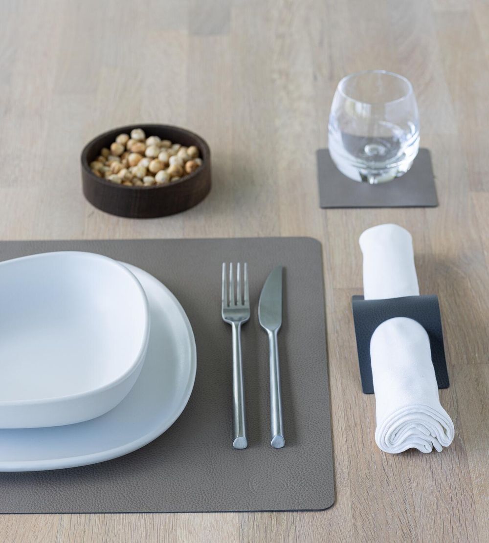 Lind Dna Square Placemat Serene Leather L, Grey