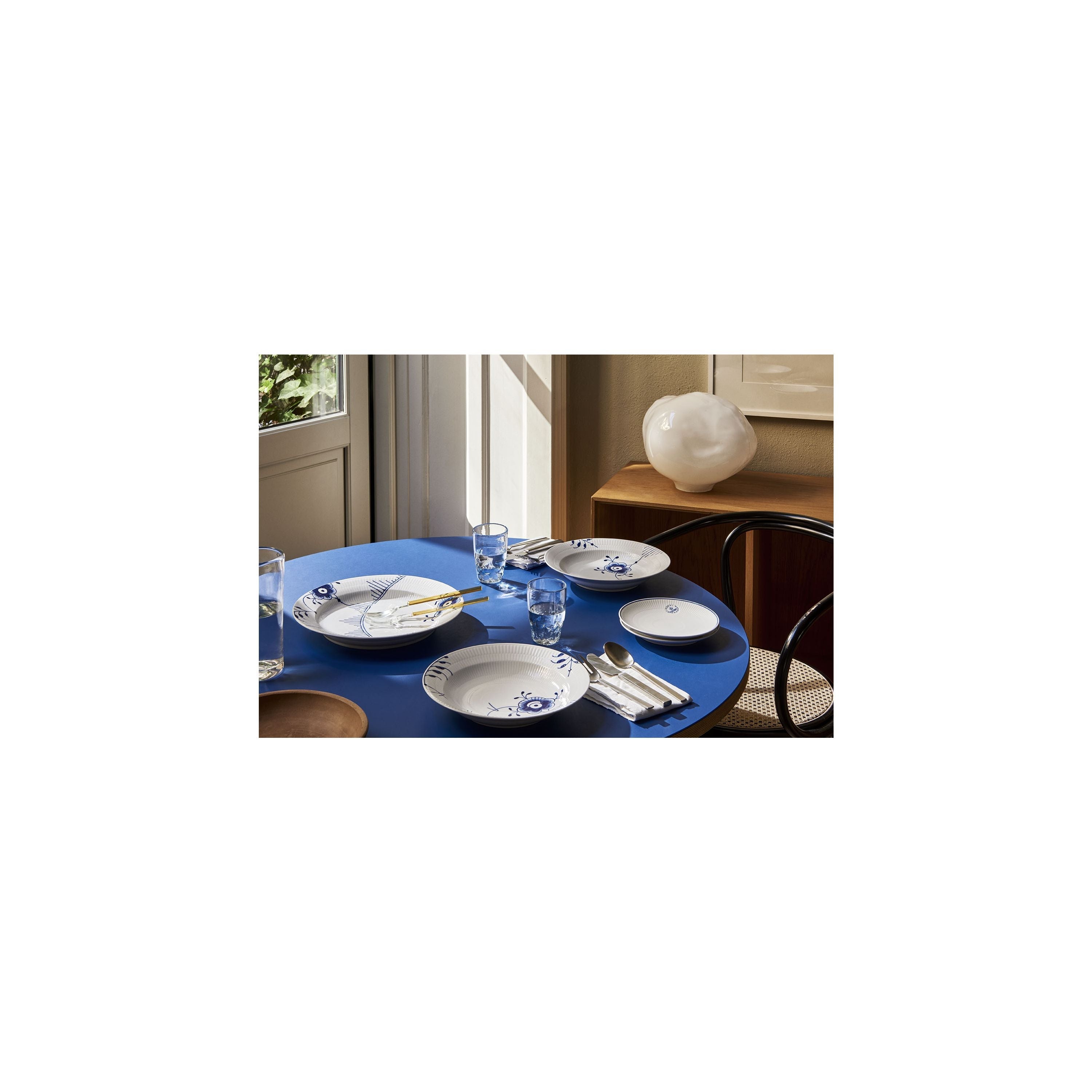 Royal Copenhagen Blue Fluted Mega Round Dish 33 Cm