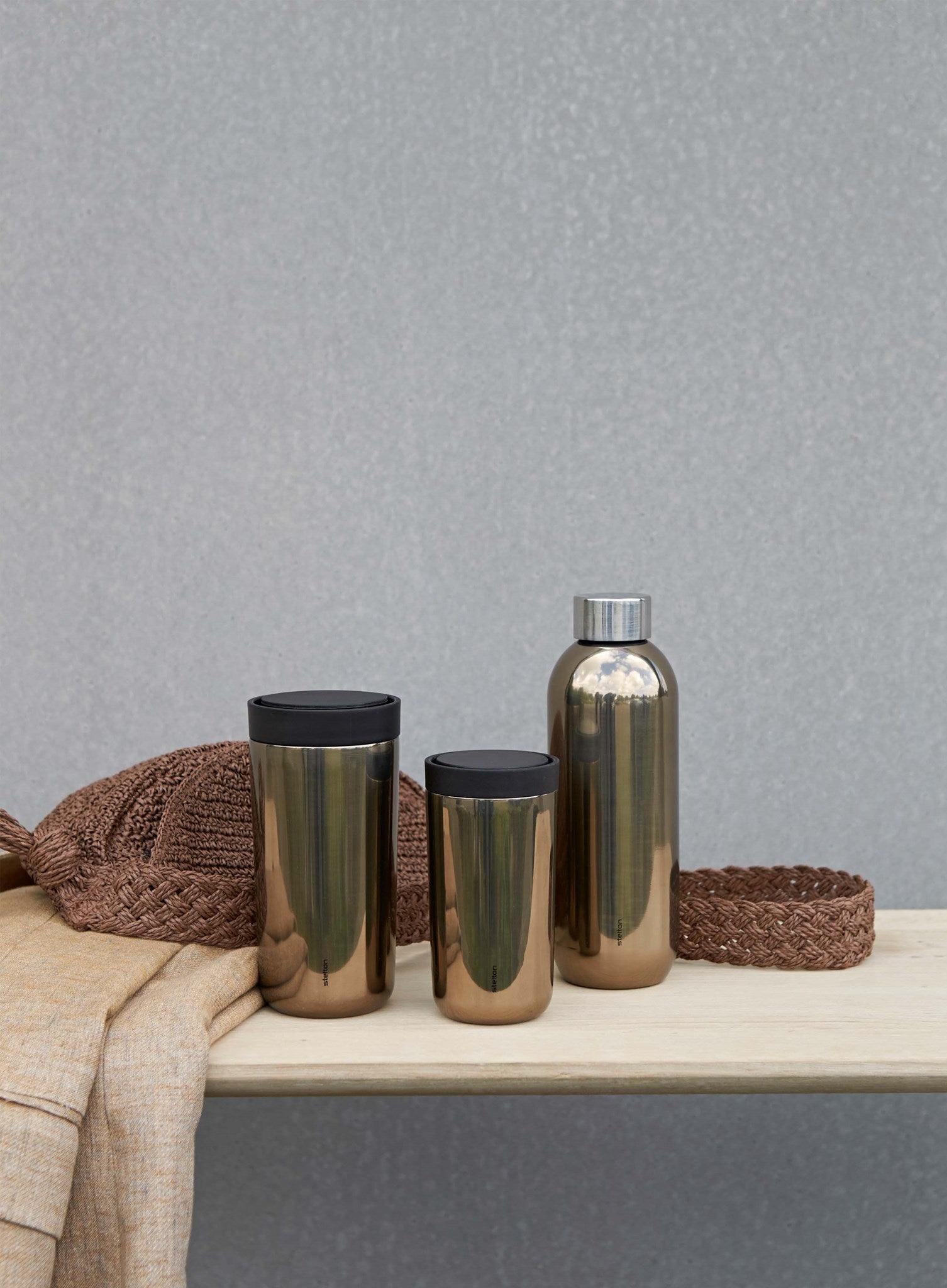 Stelton Keep Cool Thermos Bottle 0,6 L, Dark Gold